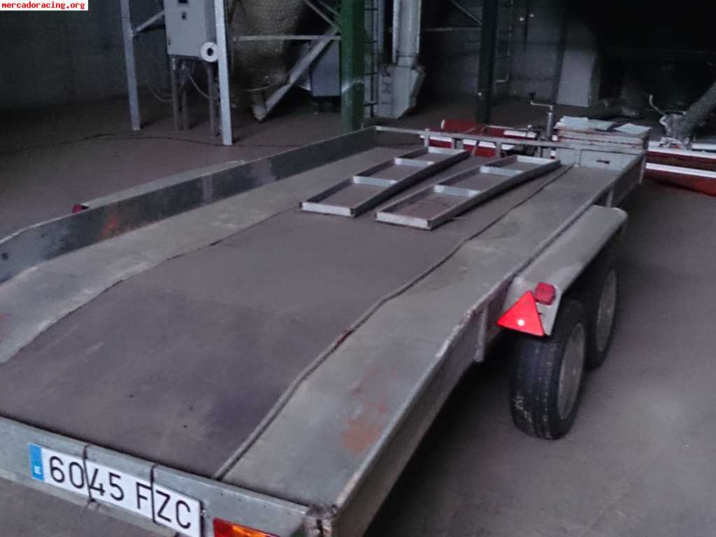 Alquilo plataforma portacoches