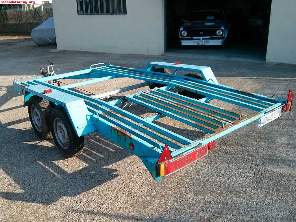 Se vende remolque dos ejes descansabacas