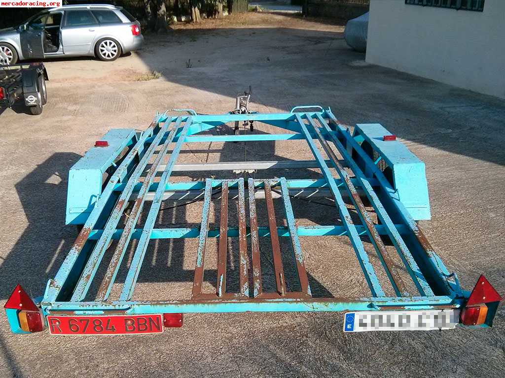 Se vende remolque dos ejes descansabacas