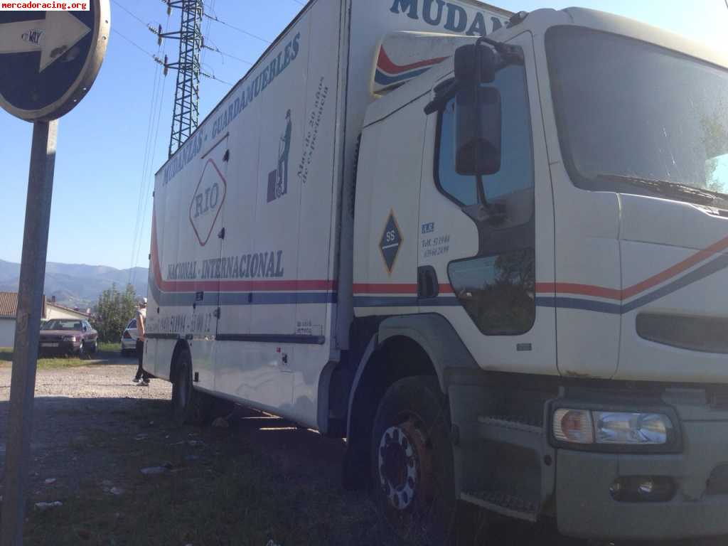 Se vende camion para asistencia