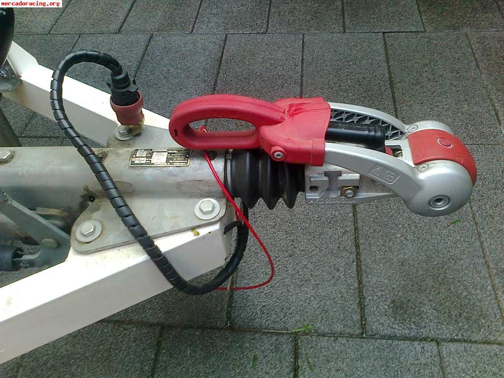 Porta vehiculos con tapa