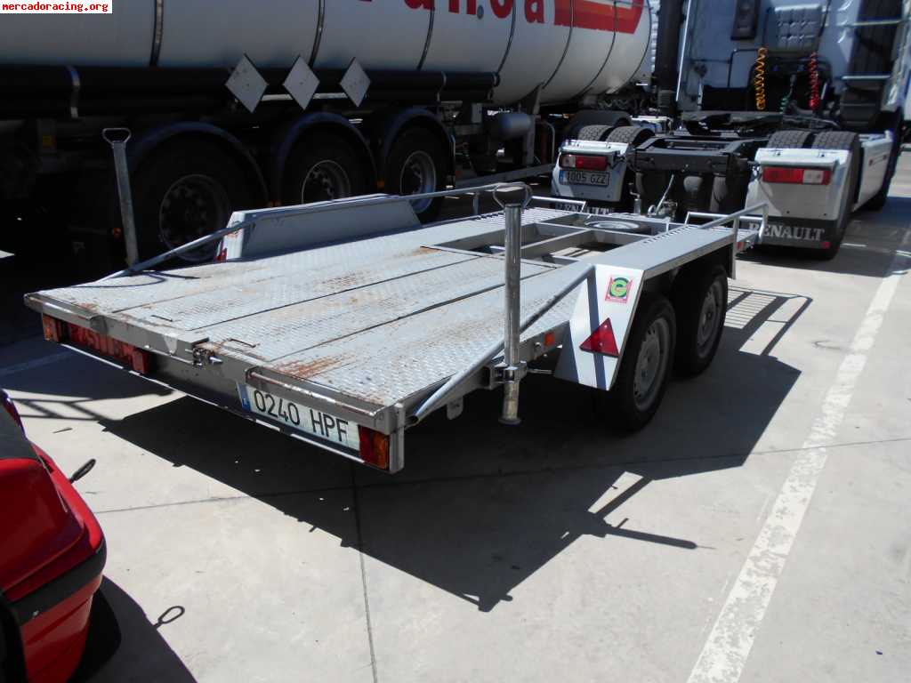 Se vende remolque portacoches 2.000kg