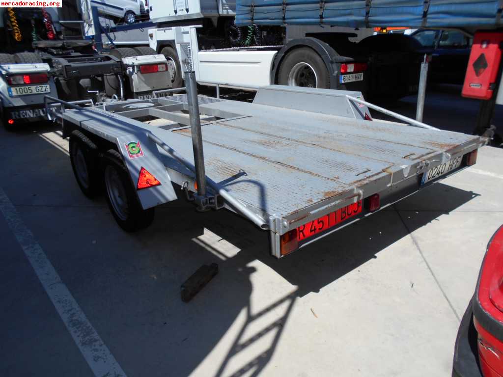 Se vende remolque portacoches 2.000kg