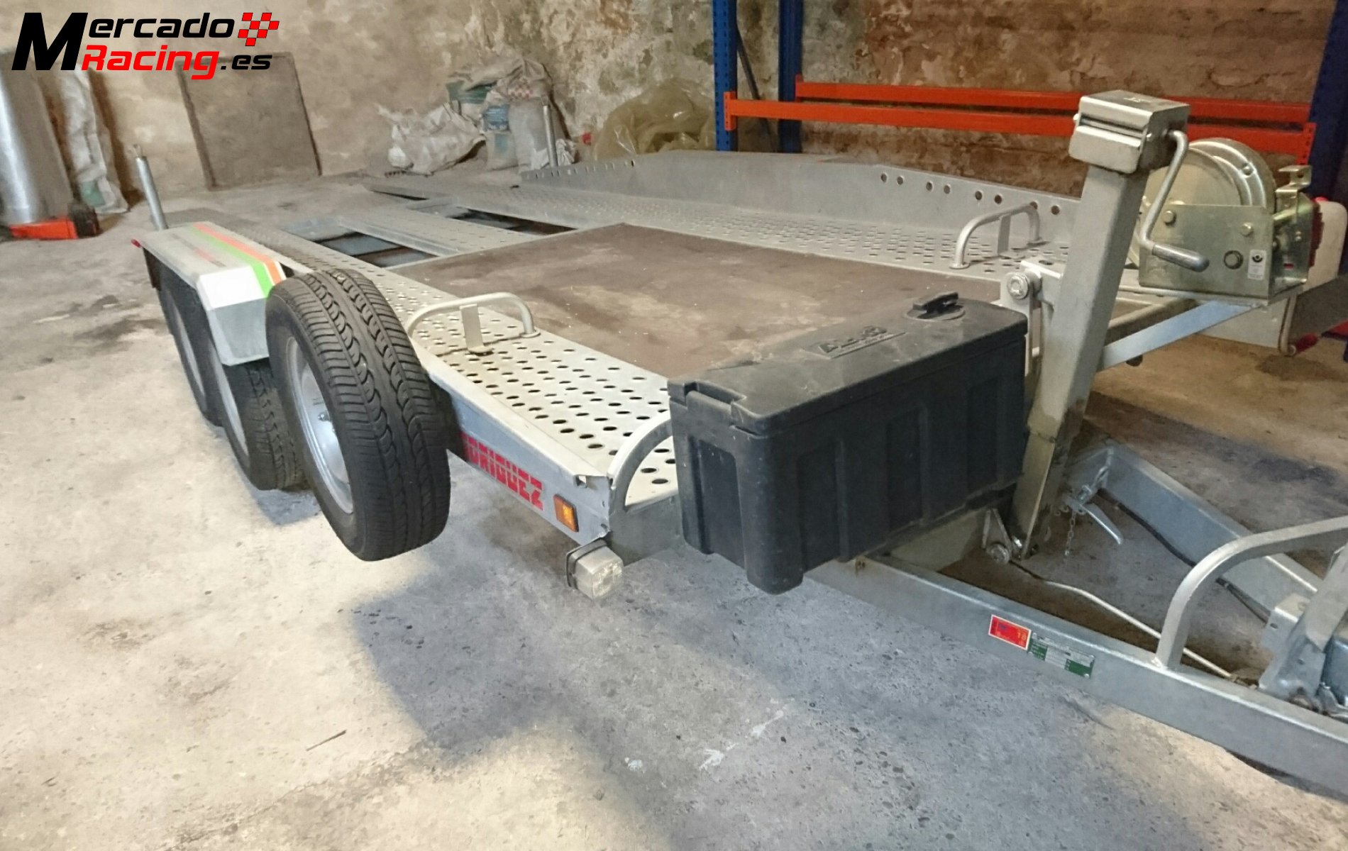 Se vende remolque portacoches marca remolques rodríguez. mmt