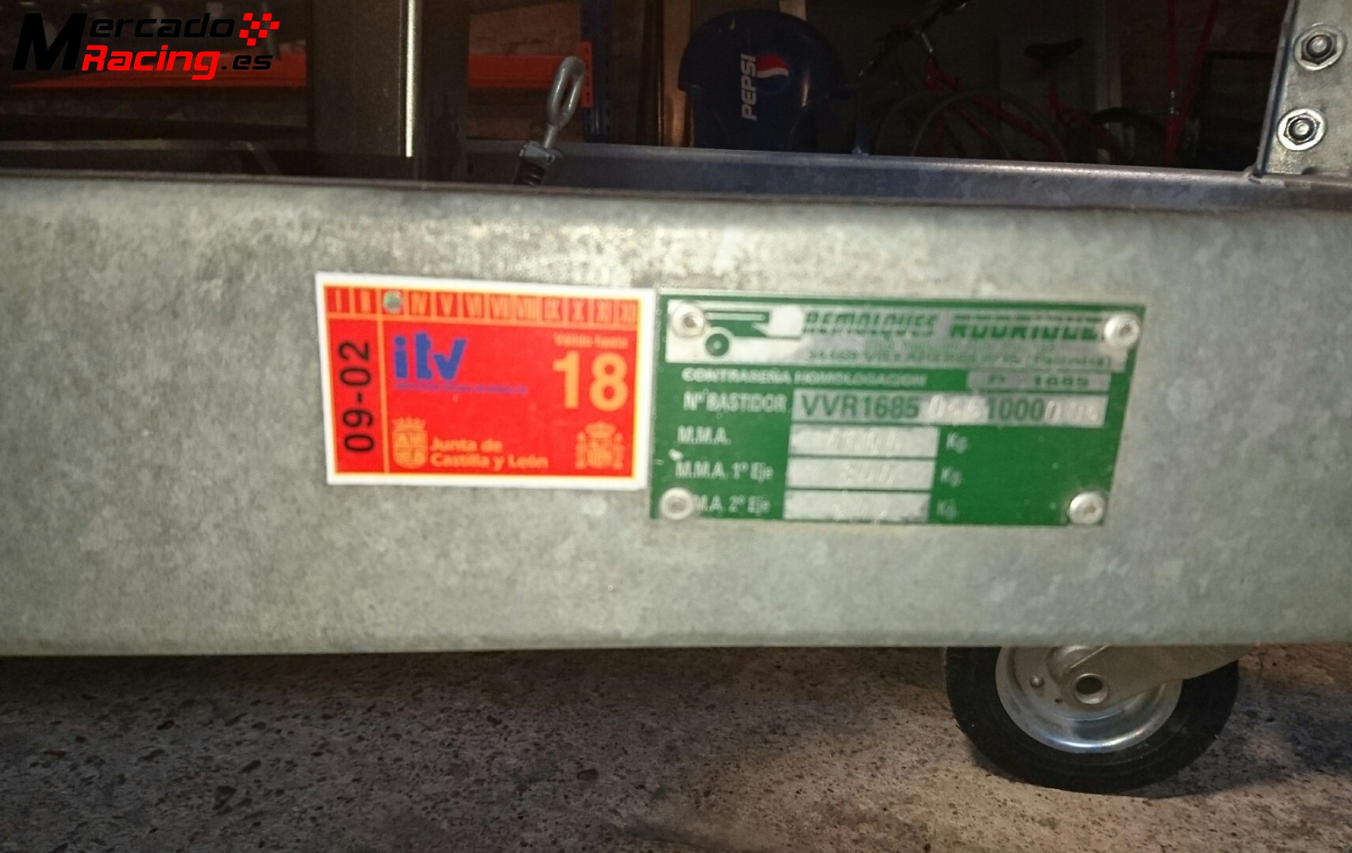 Se vende remolque portacoches marca remolques rodríguez. mmt