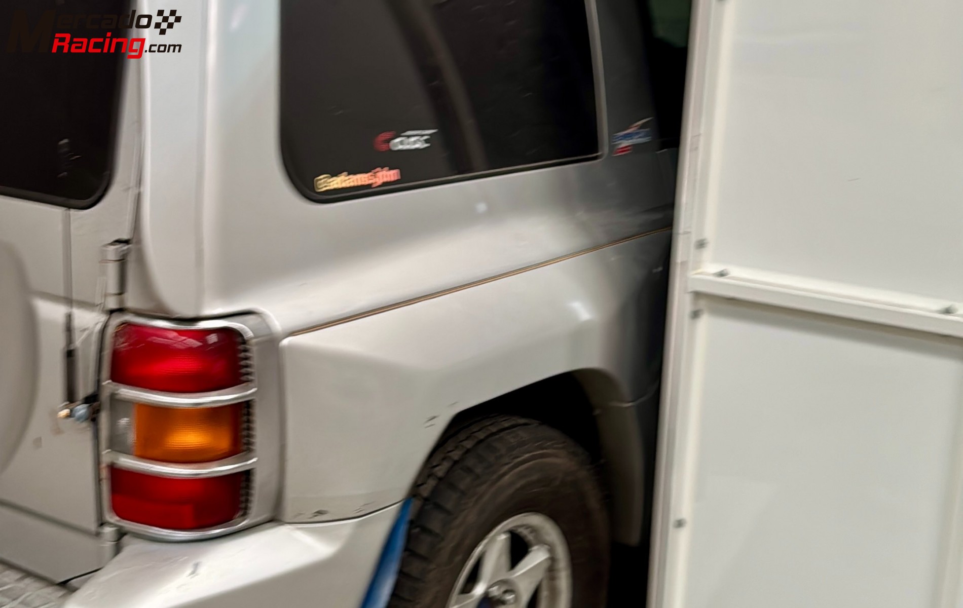Remolque vivienda y porta coches