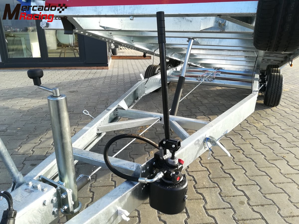 Remolque portacoches basculante 3 ejes 3500kg 6m