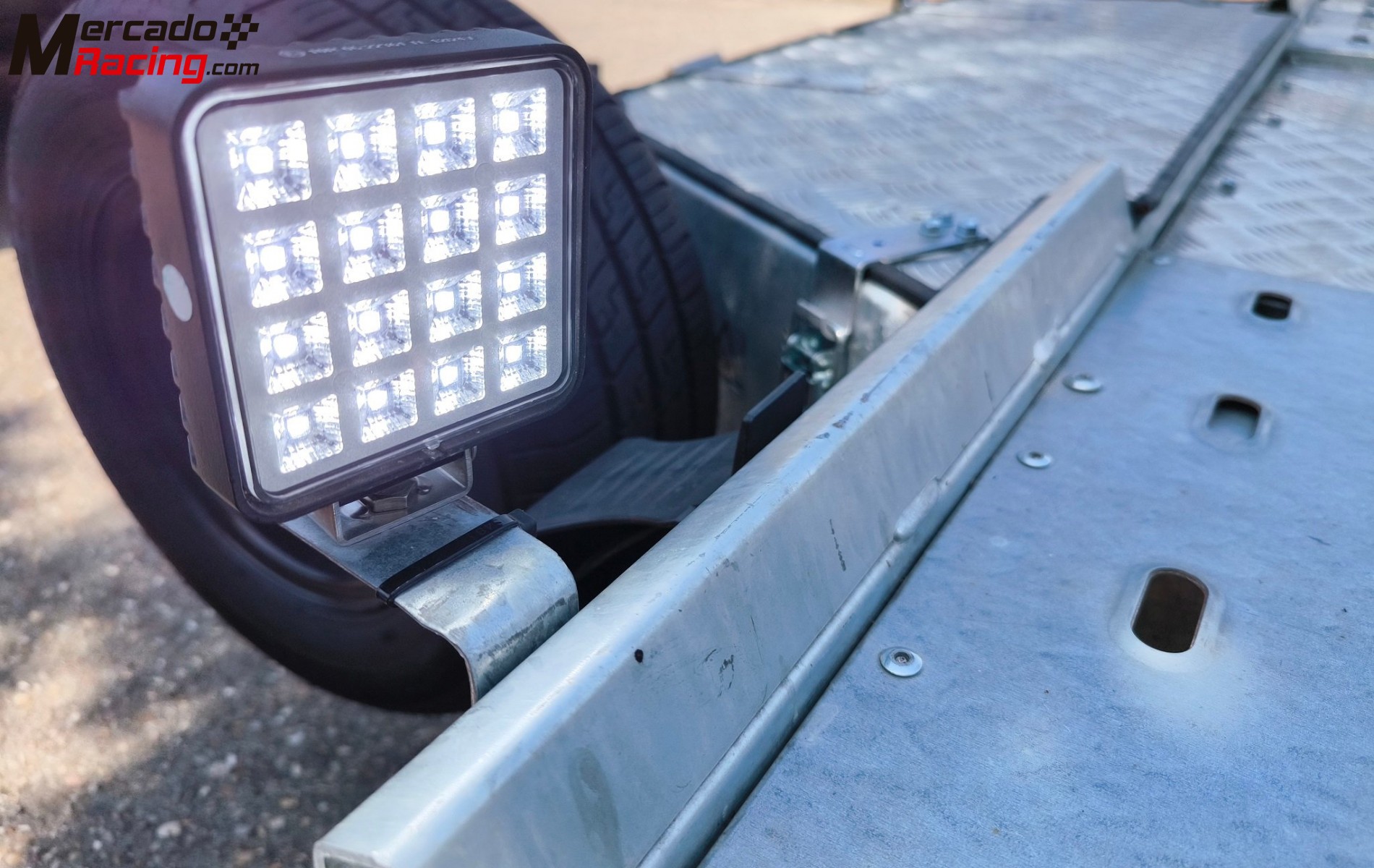  remolque portacoches basculante 3 ejes 3500kg 6m