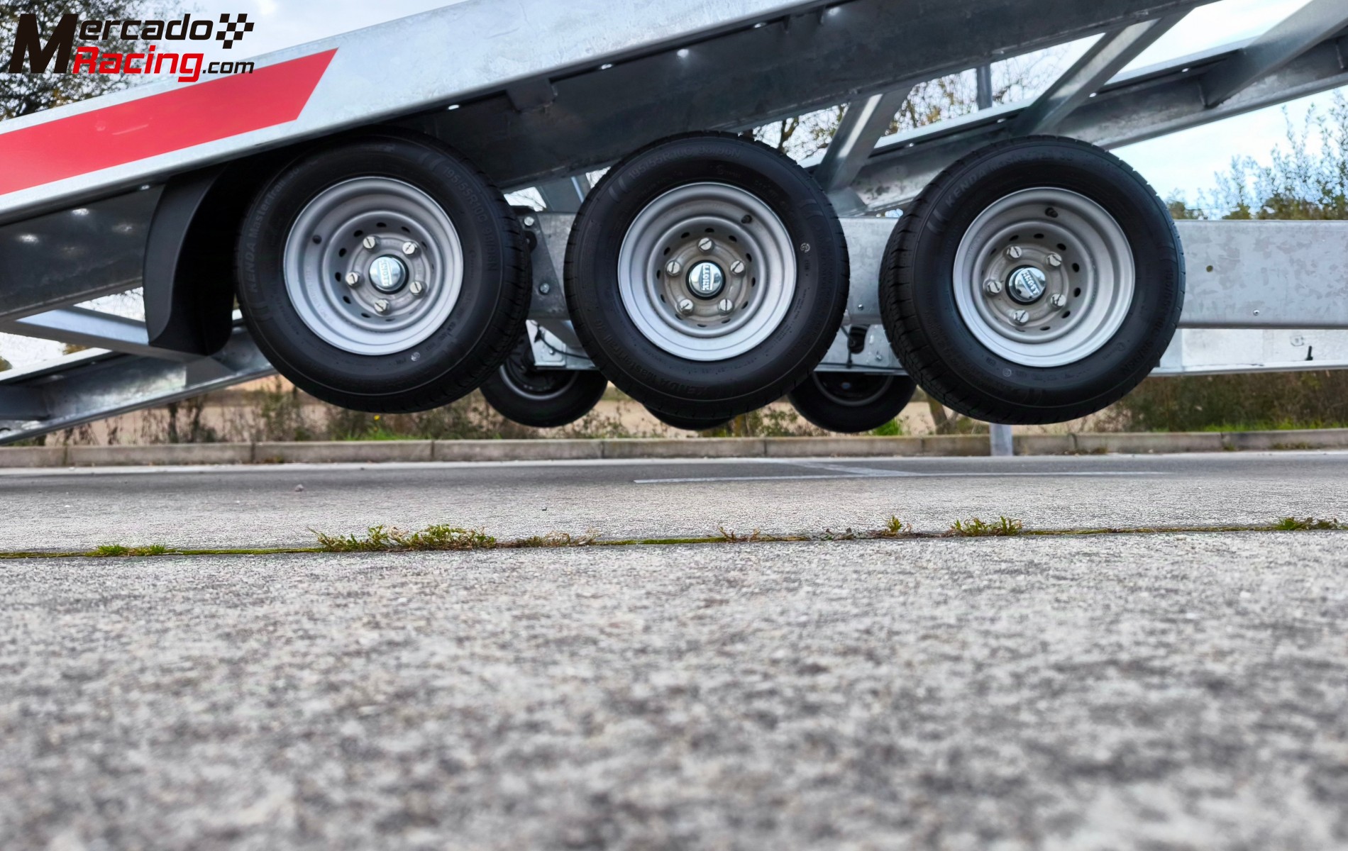  remolque portacoches basculante 3 ejes 3500kg 6m