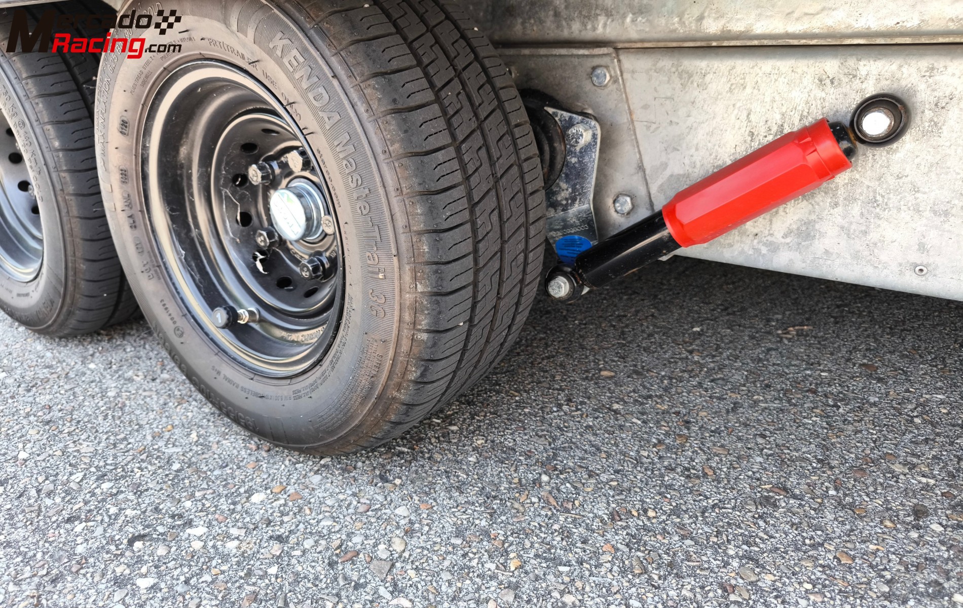 Remolque portacoches basculante 3 ejes 3500kg 