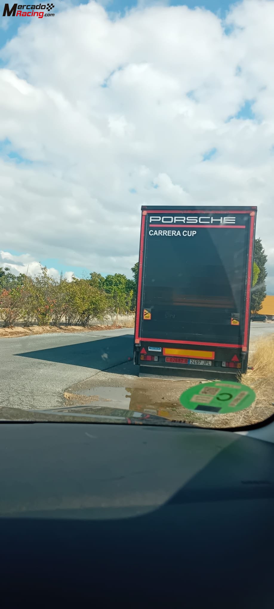 Se vende remolque para competición 