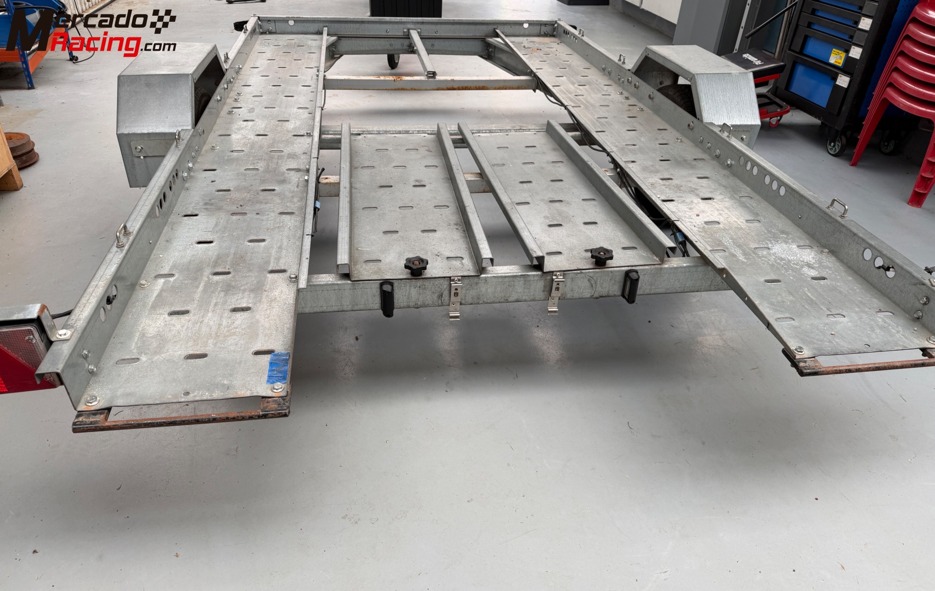 Remolque ligero basculante