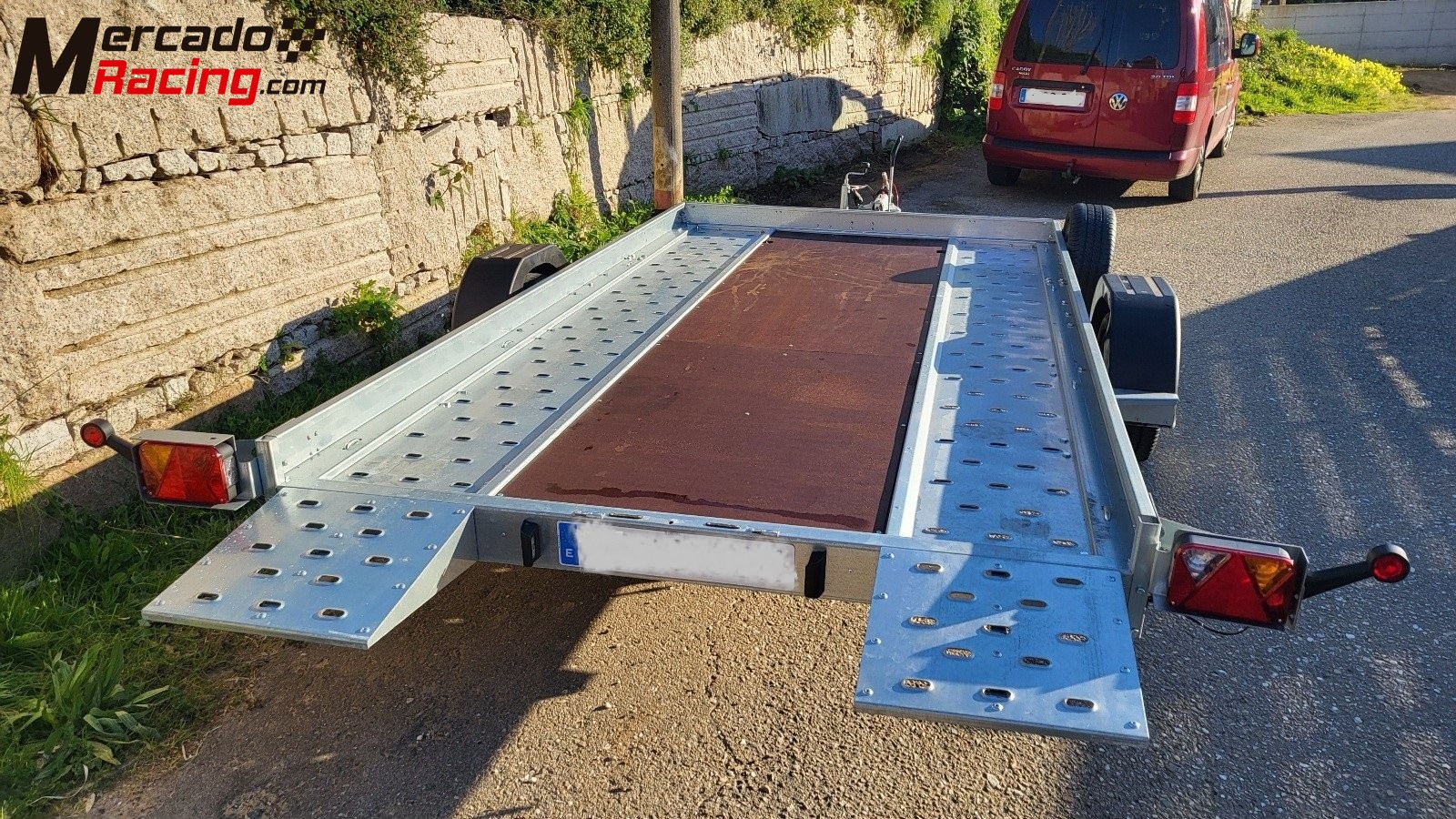 Vendo remolque plataforma porta vehículos basculante