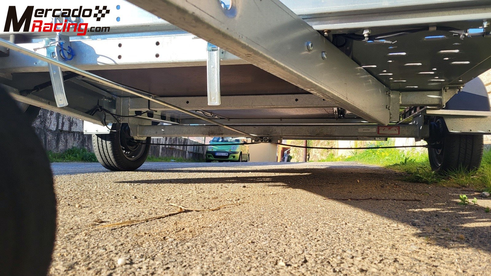 Vendo remolque plataforma porta vehículos basculante