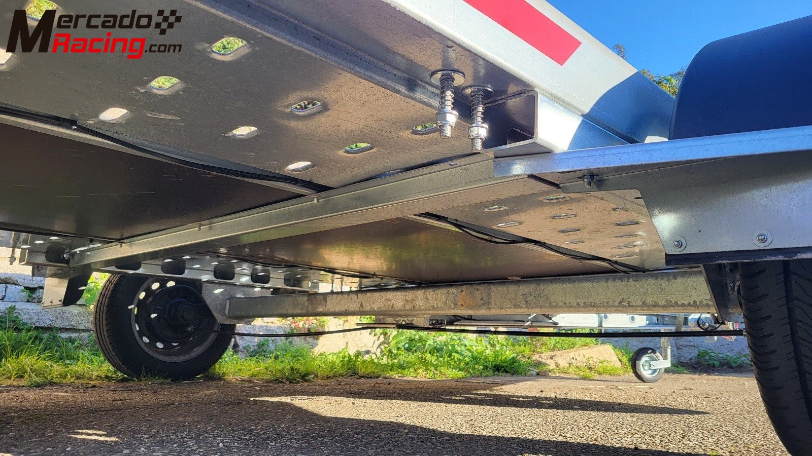 Vendo remolque plataforma porta vehículos basculante