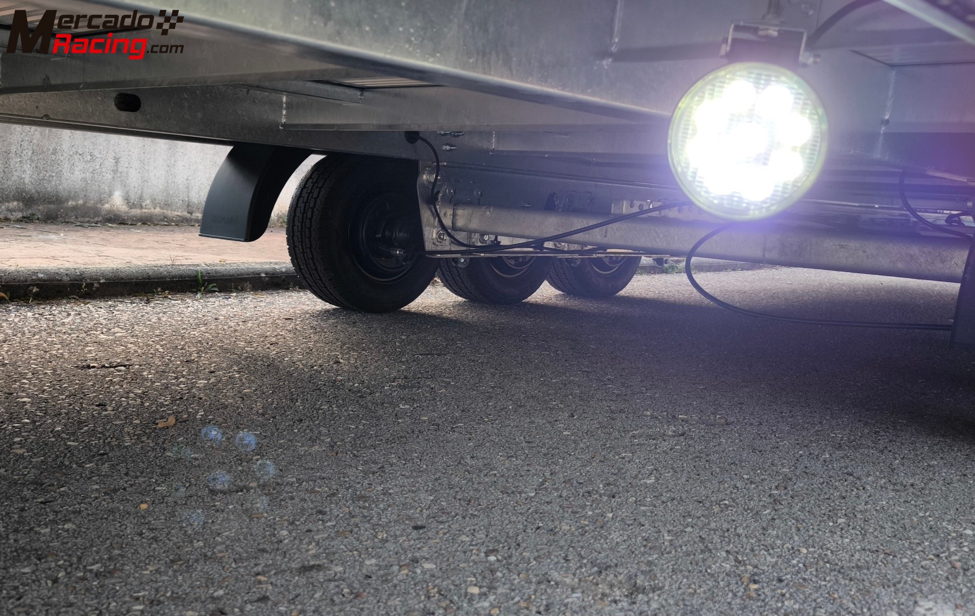 Remolque portacoches basculante 3 ejes 3500kg 