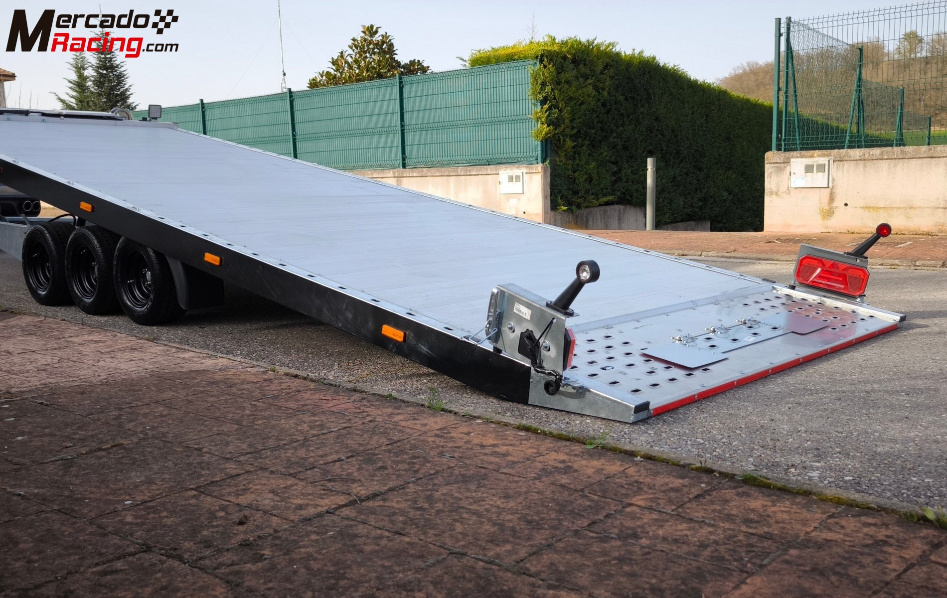 Remolque portacoches basculante 3 ejes 3500kg 