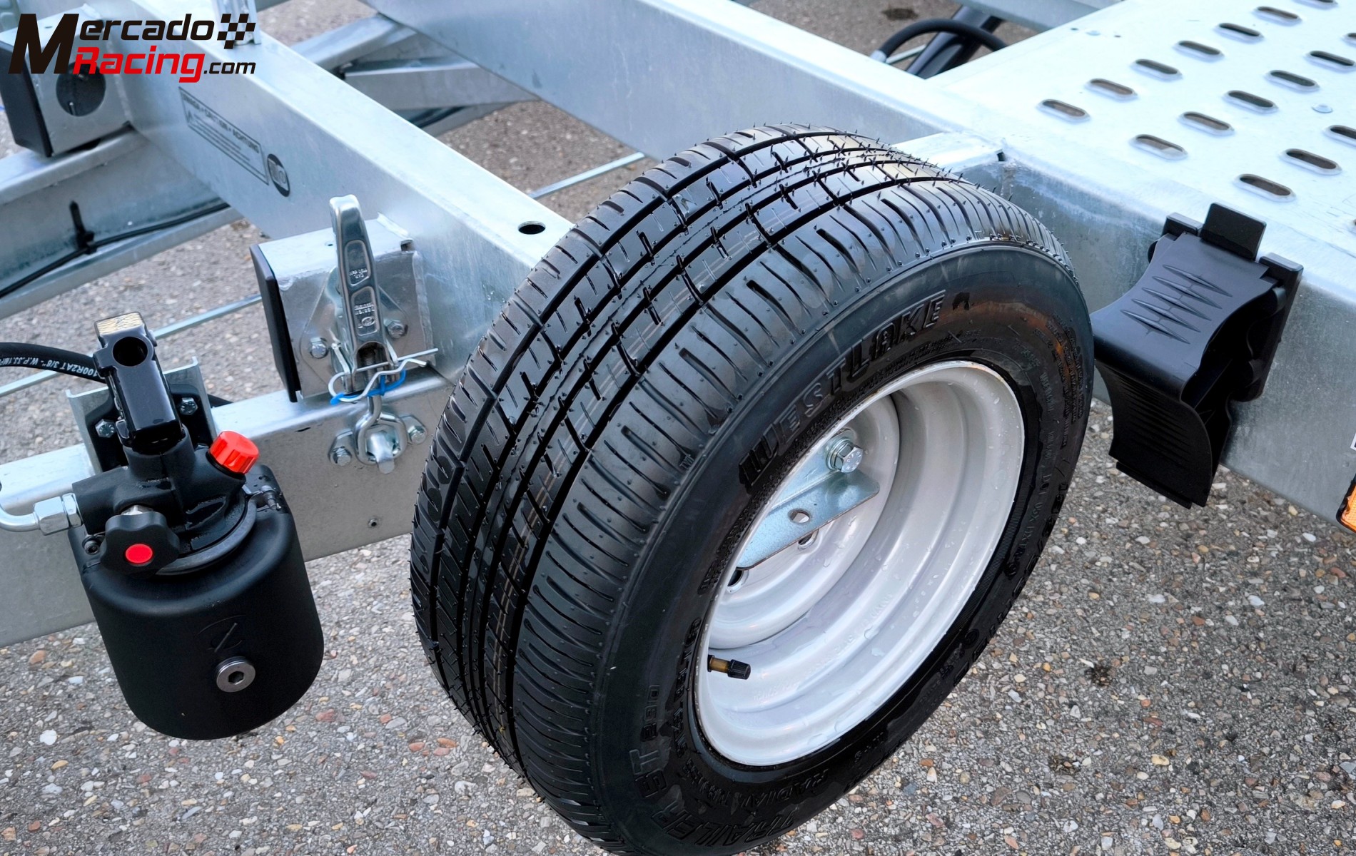 Remolque portacoches basculante 3 ejes 3500kg