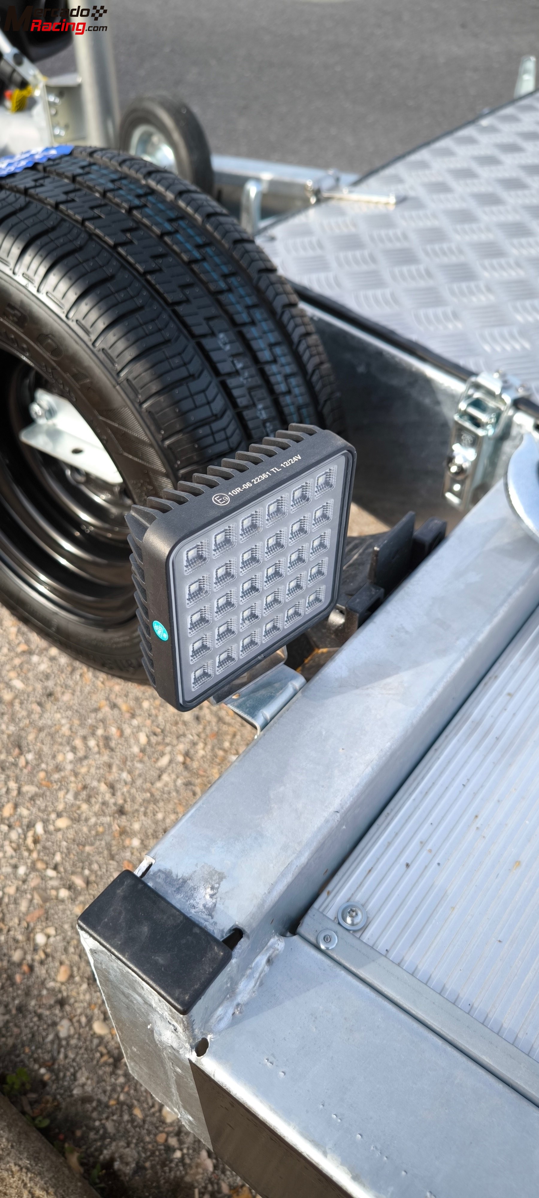  remolque portacoches basculante 3 ejes 3500kg 