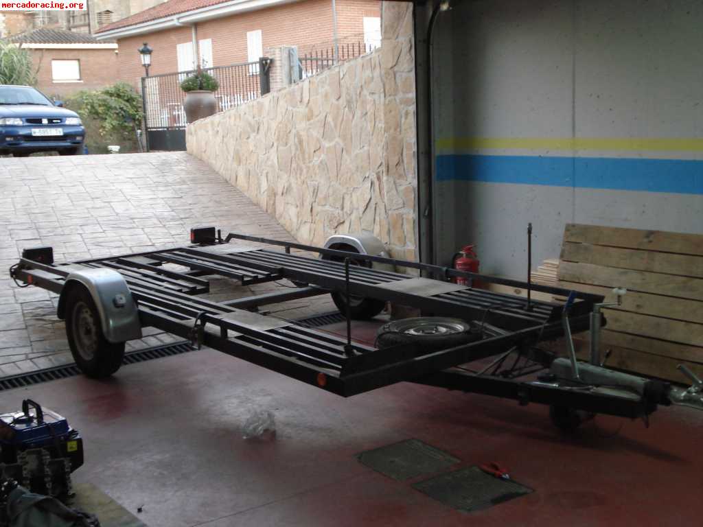Vendo remolque plataforma 4m 1 eje con rampas, practicamente