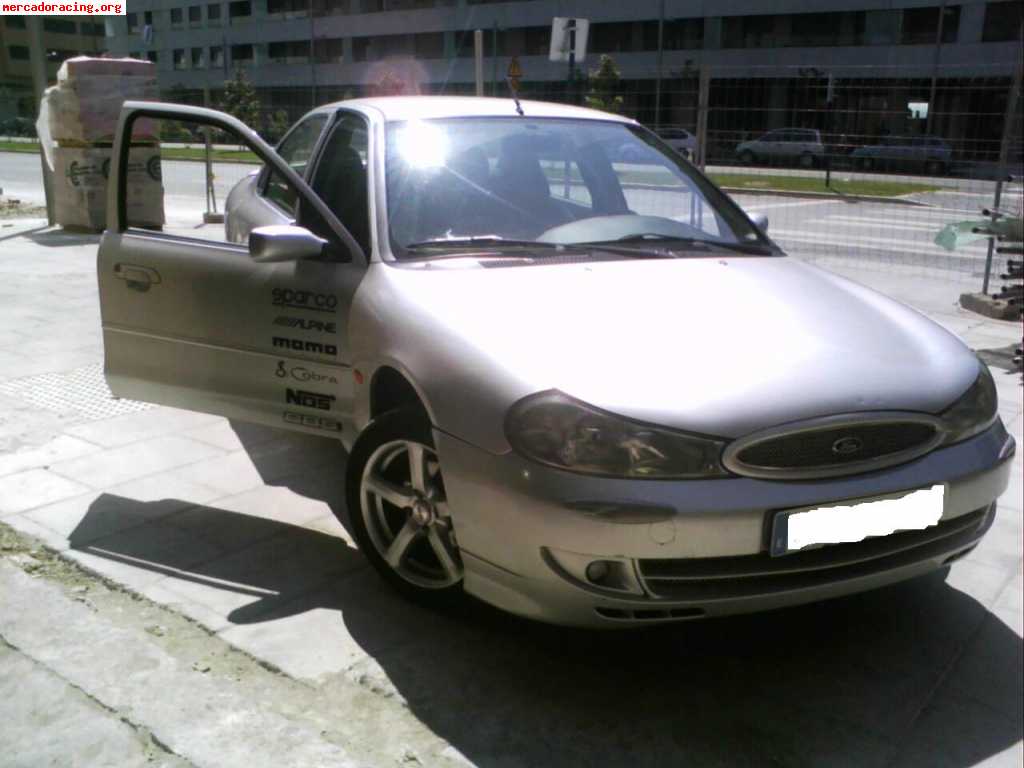 Se vende ford mondeo 2.0 130 cv con accesorios de v6   2800 