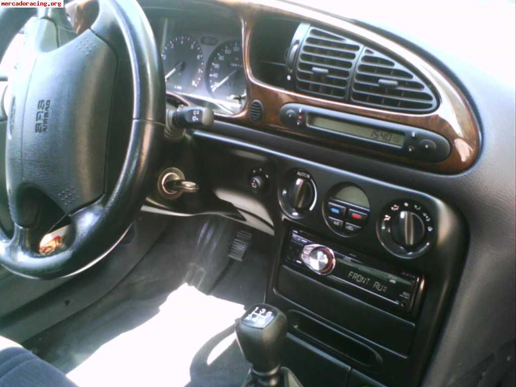Se vende ford mondeo 2.0 130 cv con accesorios de v6   2800 