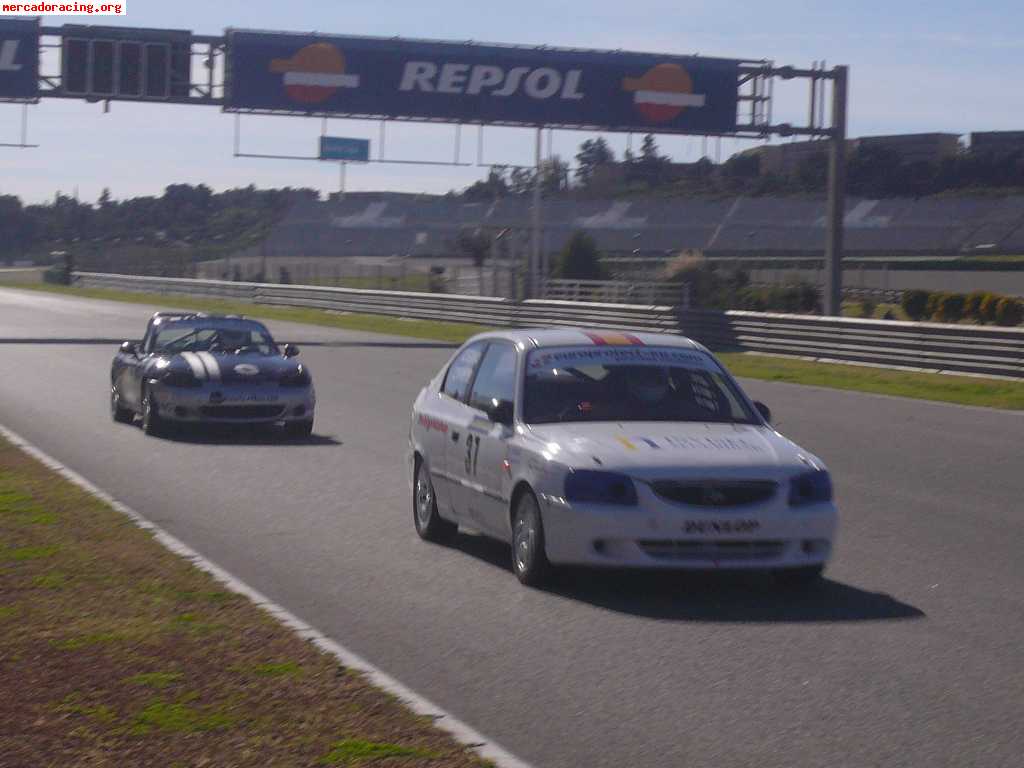 Hyundai accent cup fase ii  muy económico
