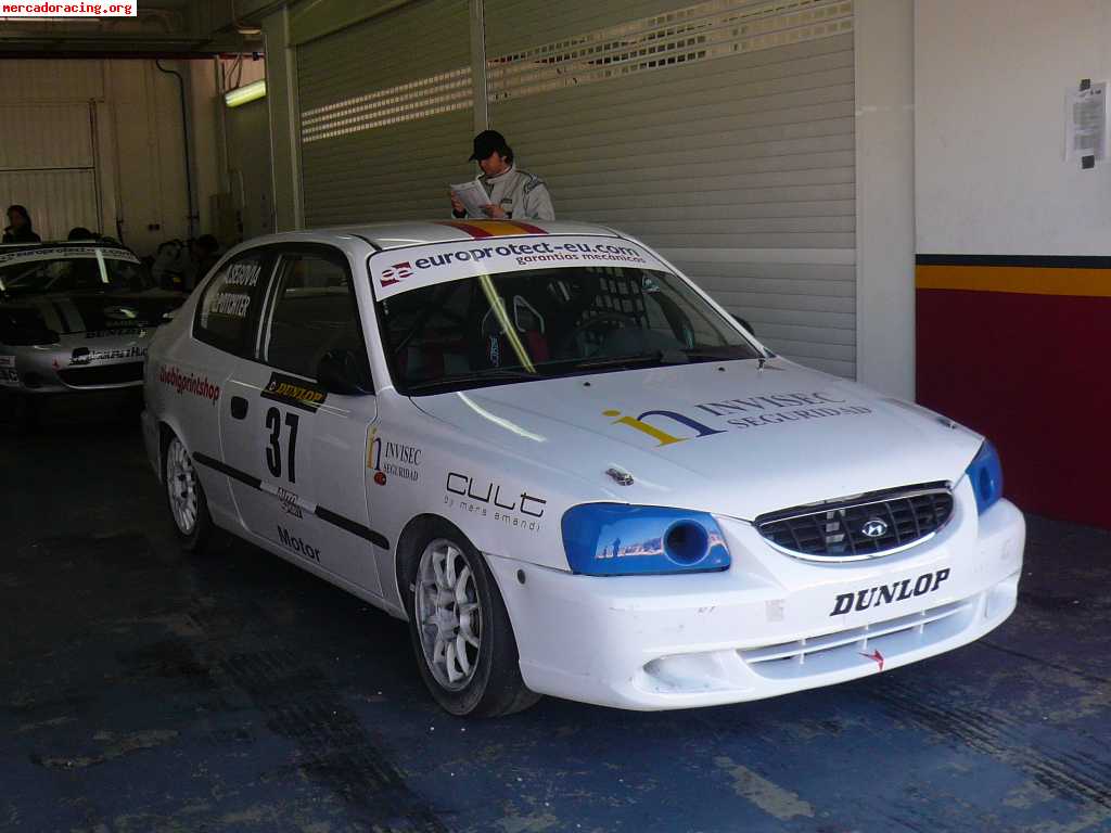 Hyundai accent cup fase ii  muy económico