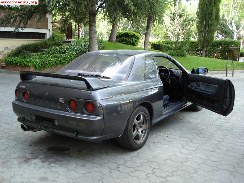 Se vende o se cambia nissan skyline r32 gtr