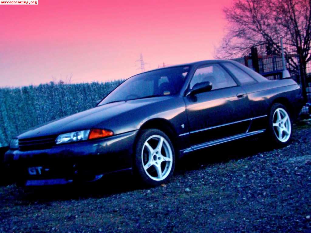 Se vende o se cambia nissan skyline r32 gtr