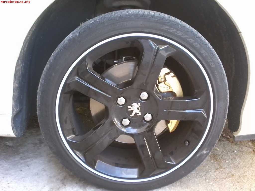 Busco llanta 18 para peugeot