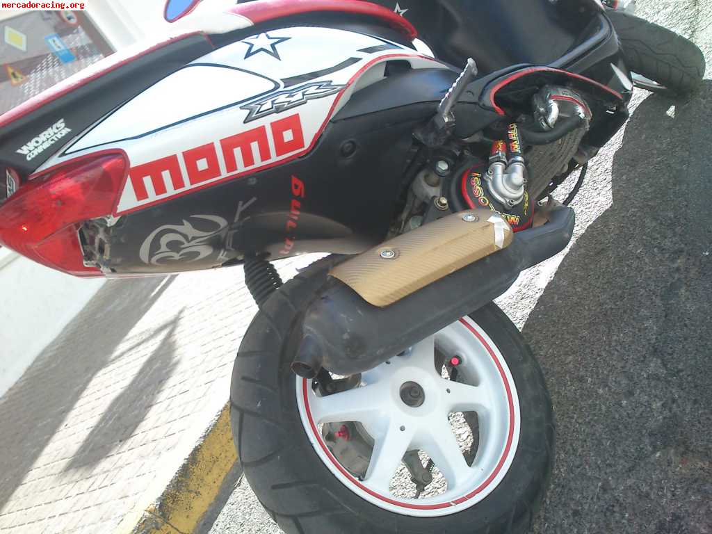 Se vende o se cambia yamaha jog rr 900€
