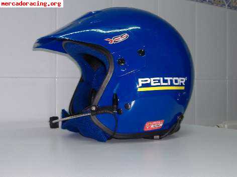 Busco casco de la talla s con clips de hans de la marca stil