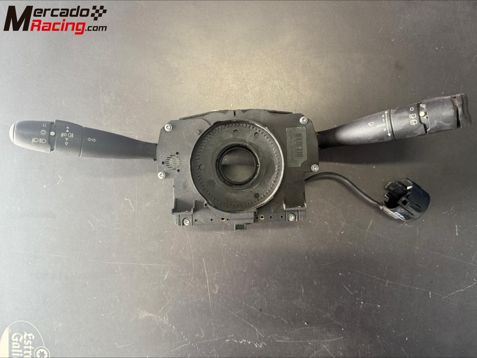 Mandos palancas limpias intermitentes con anillo peugeot 208
