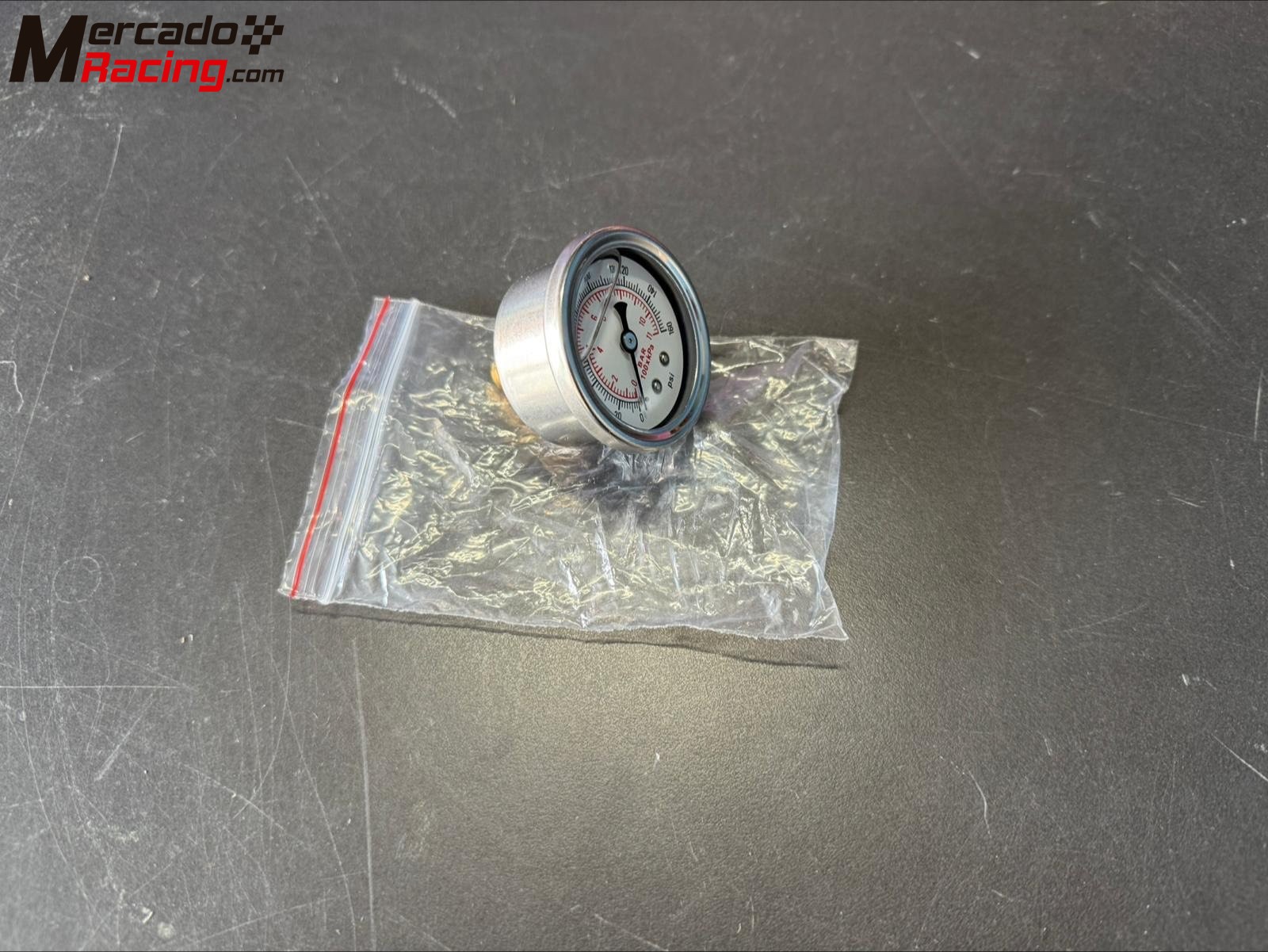 Reloj presión de gasolina 