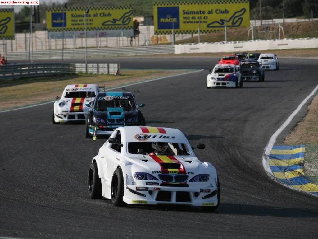 Quieres correr en el exclusivo circuito de ascari