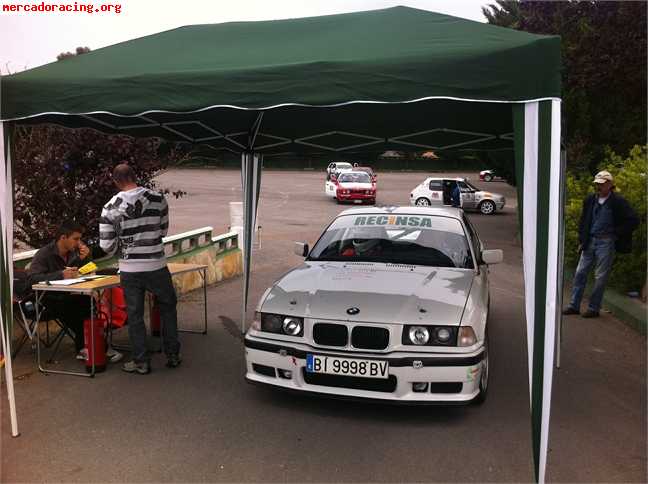 Se alquila bmw 325