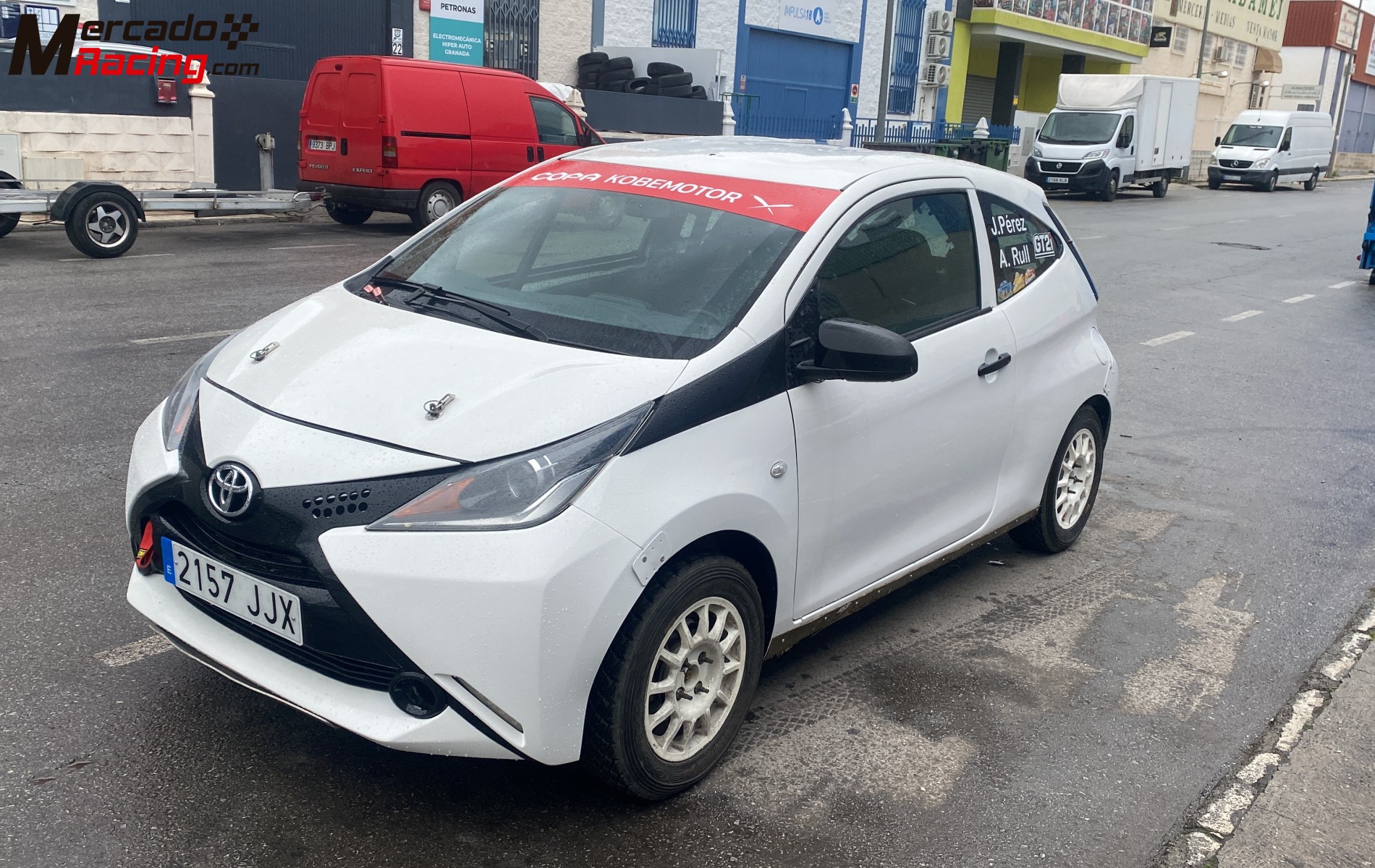 Se alquila toyota aygo copa 
