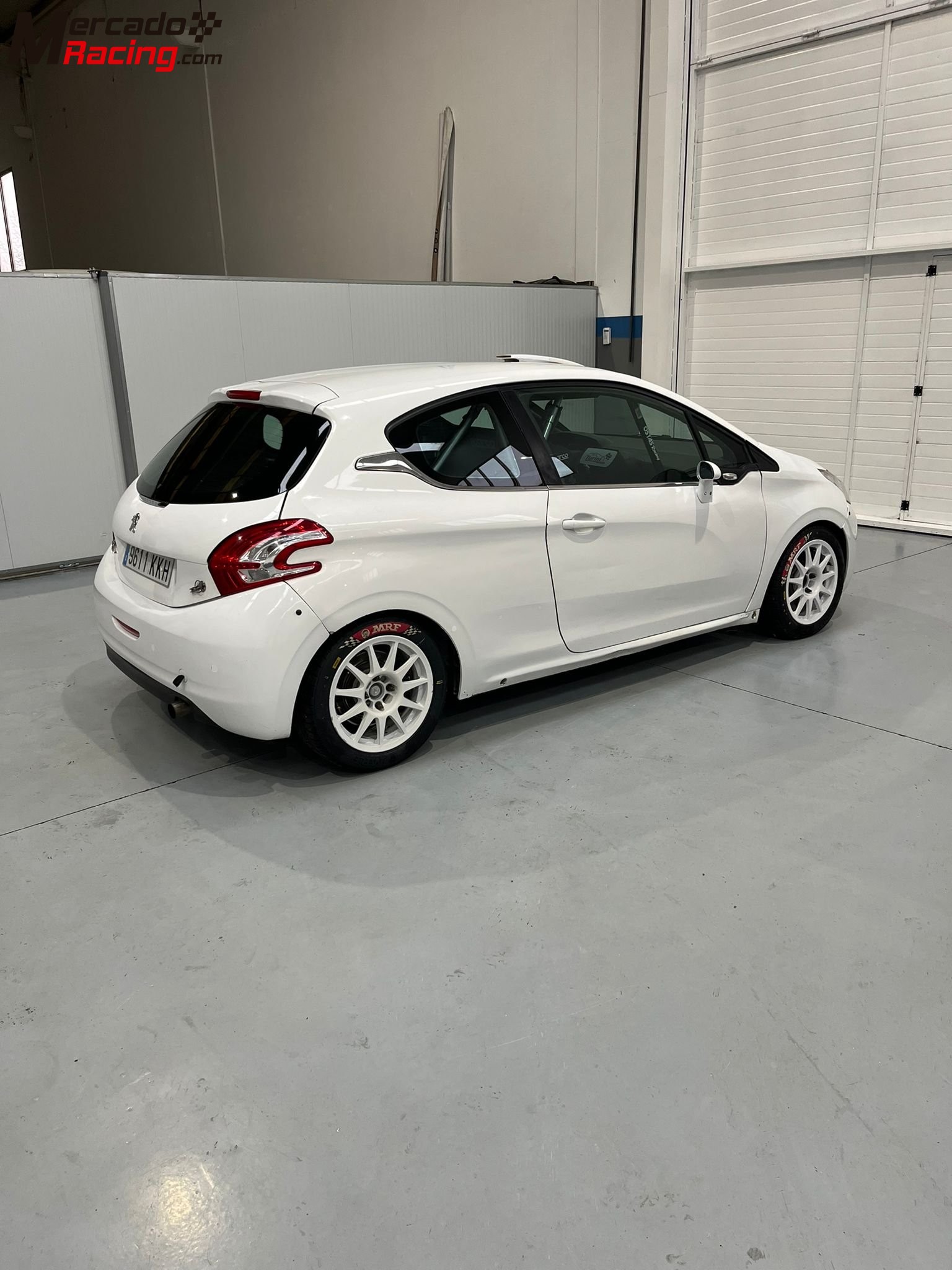 Peugeot 208 r2 disponible en alquiler 