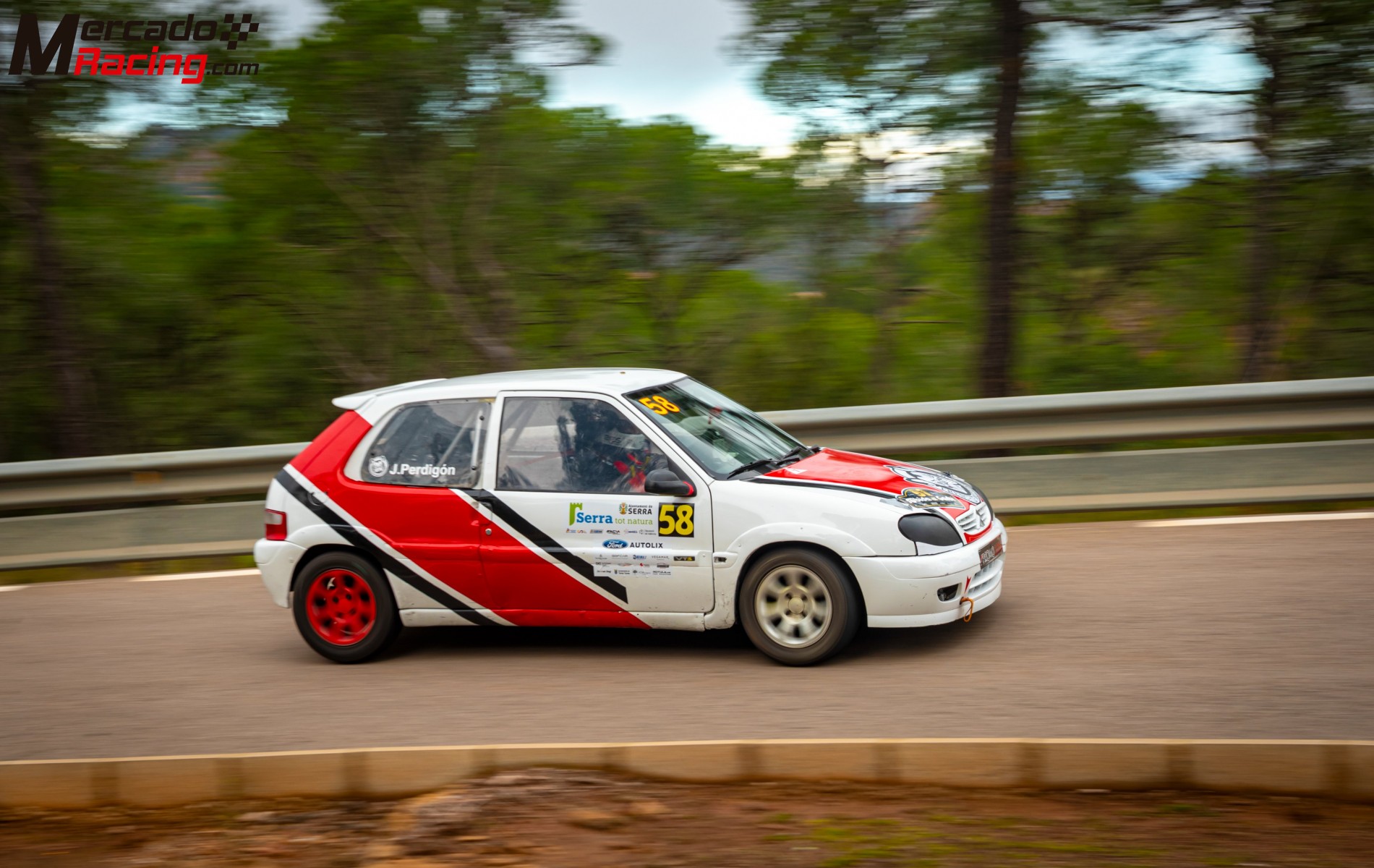 Se alquila citroen saxo cup