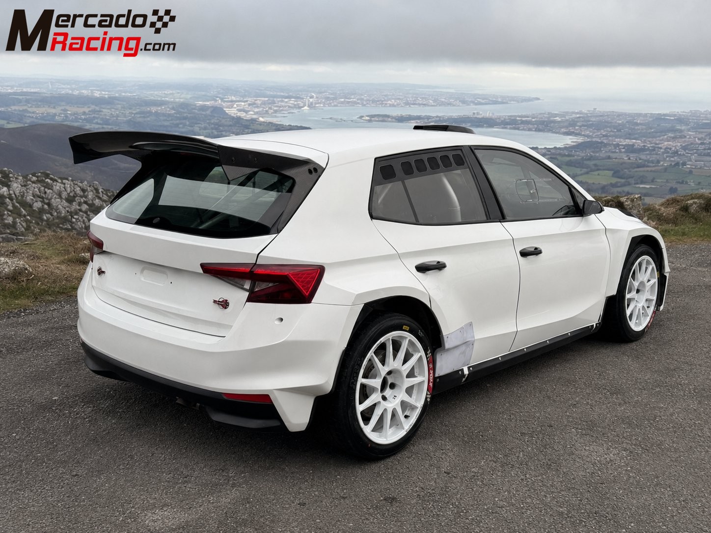 Skoda fabia rs rally2 en alquiler