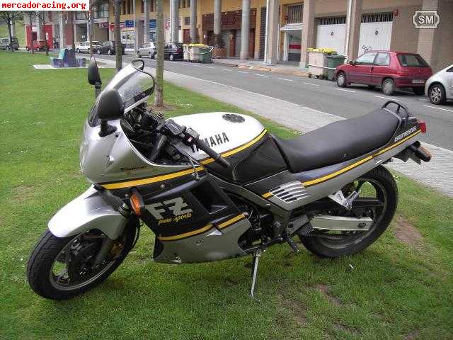 Yamaha fz 750 genesis