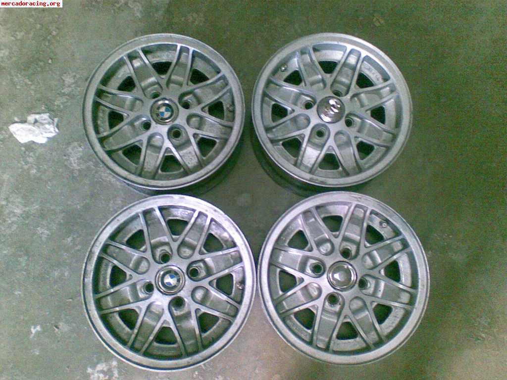 Vendo llantas cosmic 13  para bmw 2002 o similiares buje 4x1