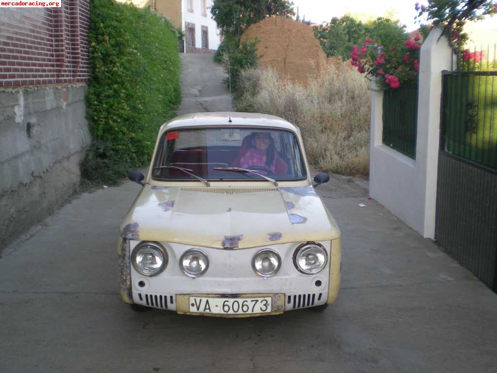 Se vende renault 8 primera fase en proceso de restauración