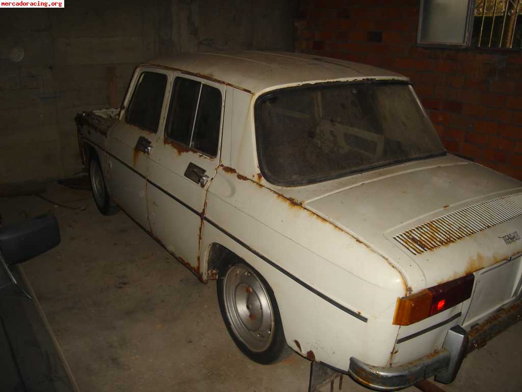 Vendo renault 8 de 4 faros