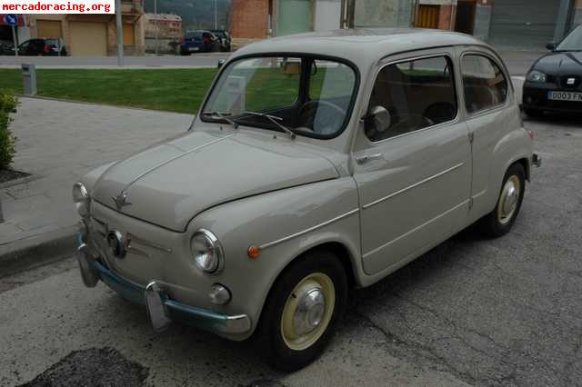 Se vende seat 600 d 