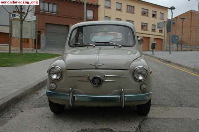 Se vende seat 600 d 