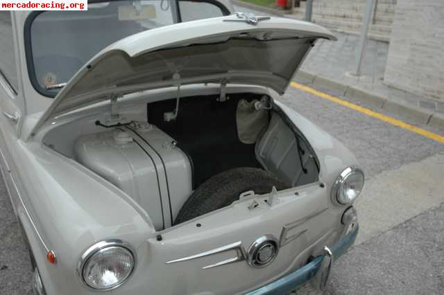 Se vende seat 600 d 
