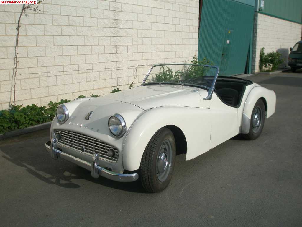 Se vendde triumph tr3