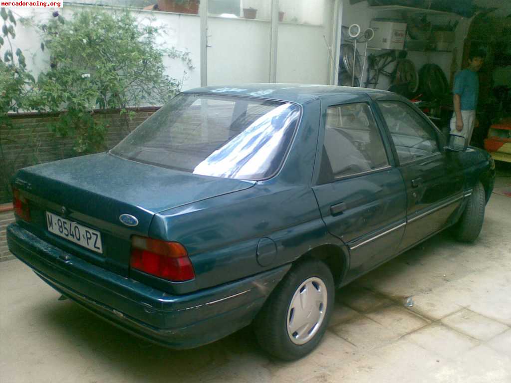 Se vende ford escort economico